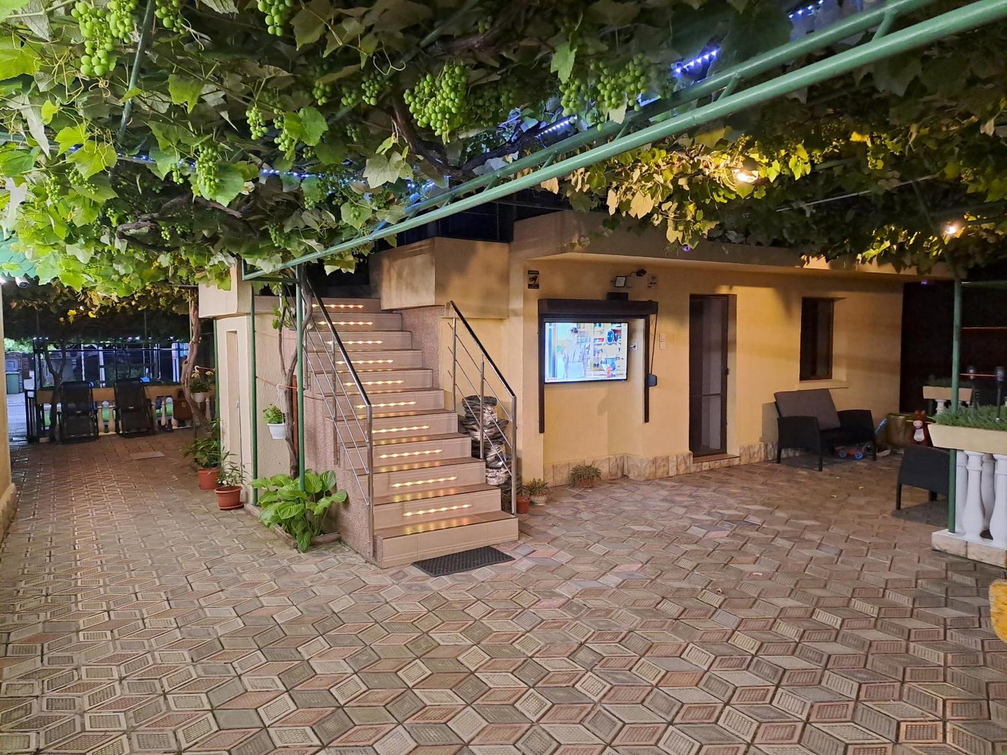 Casa Elena Hotel Două Mai Екстериор снимка