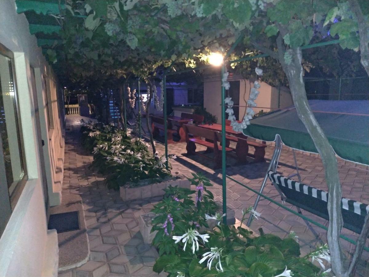 Casa Elena Hotel Două Mai Екстериор снимка
